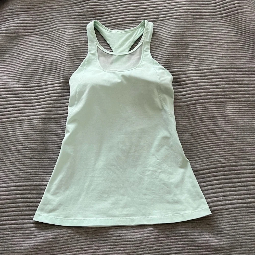 Lululemon Women’s Mesh With Me Sporty Tank Top Sea Mist Shelf Bra Workout Gym 6